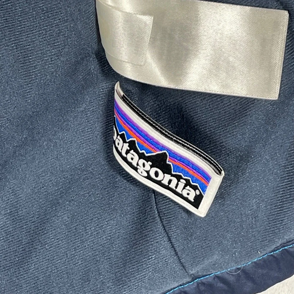 Patagonia Boys Light & Variable Hooded Jacket Blue Large 12 64345 Windbreaker